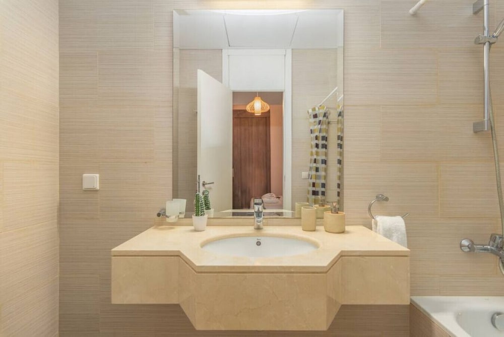 Sirene 1-BR Apt Pool & Gym in Gemmayze