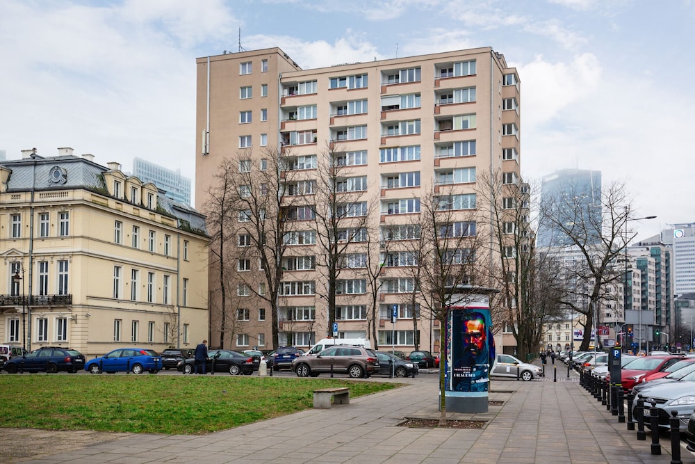 Apartment Warsaw Krolewska by Renters