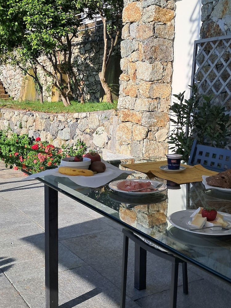 VILLA AGA