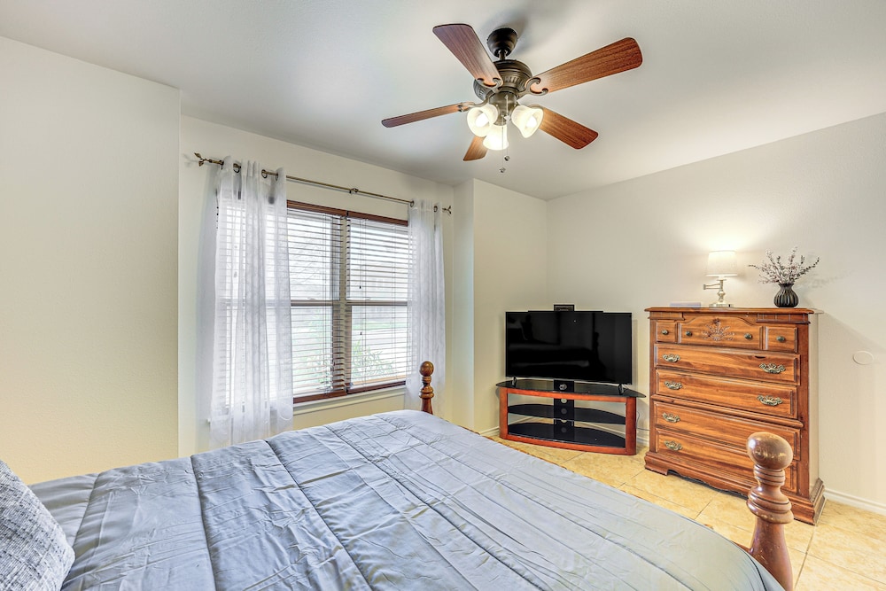 Near Medical Center: Home w/ Yard in San Antonio