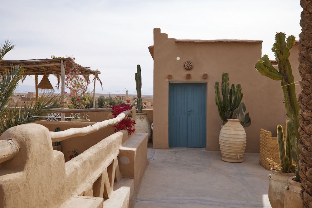 Agafay Desert Hotel view 3