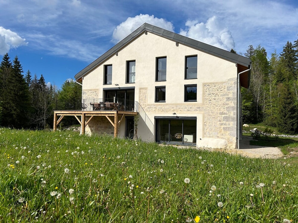 G te Singulier et Authentique Dans Ancienne Ferme