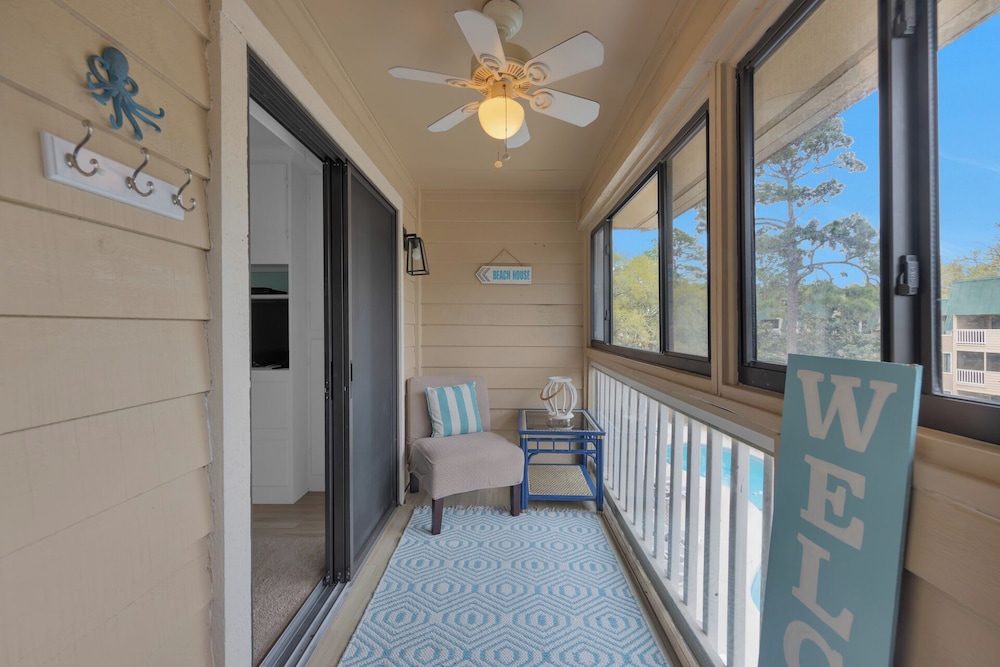 Beachy Days Escape - Cozy Haven Steps From Beach! view 4