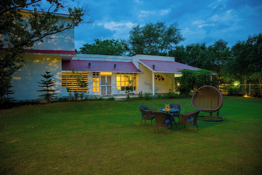 Raha Farms Pet friendly Resort ELIVAAS