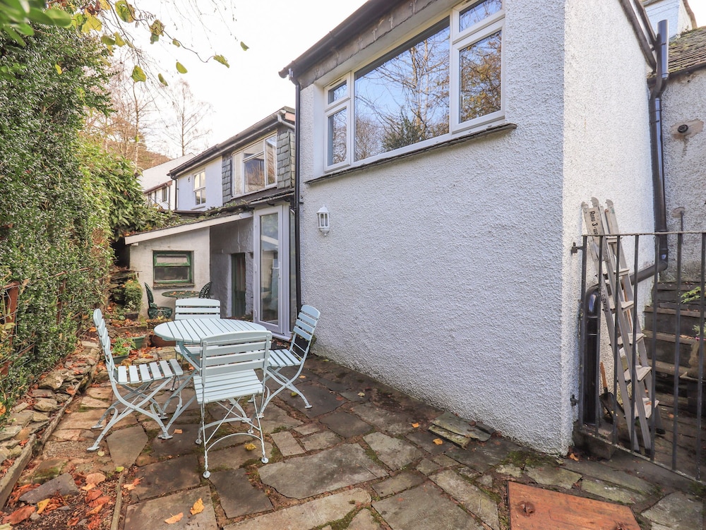 Violet Cottage