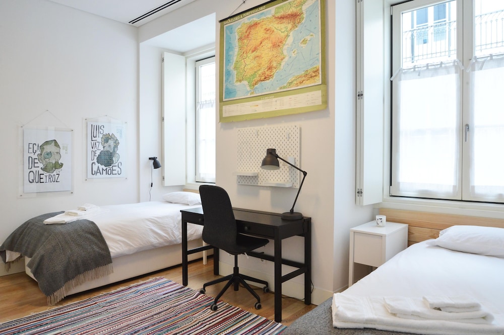 Urban Chic Apartment view 5