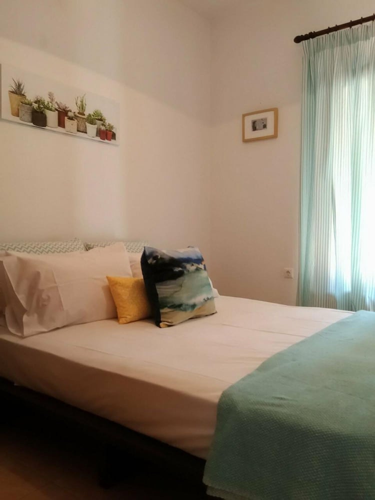 Orsiida Seaside Cottage K Gatzea