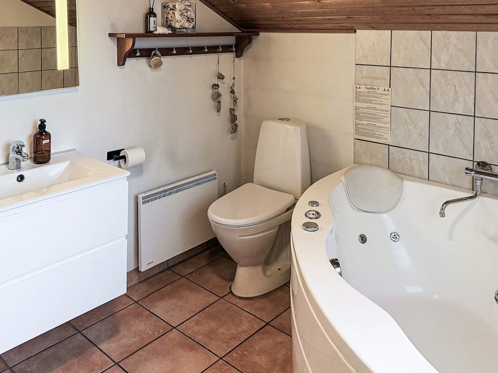 6 Person Holiday Home in Thisted