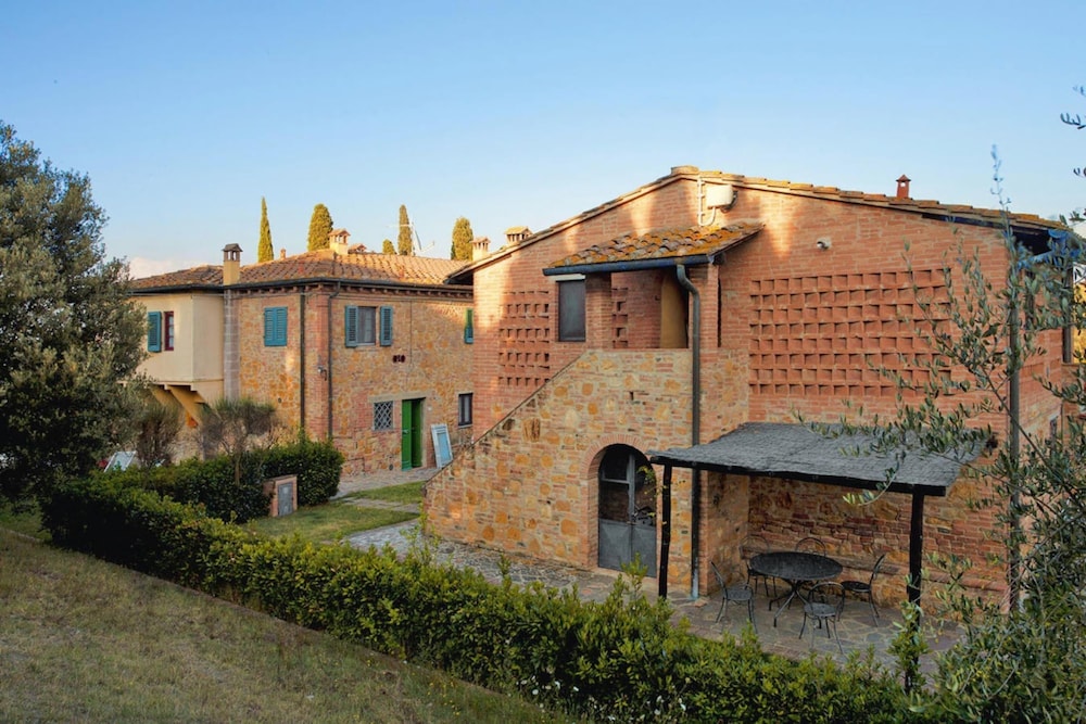 Nice Apartment in Montaione With Shared Pool en Montaione
