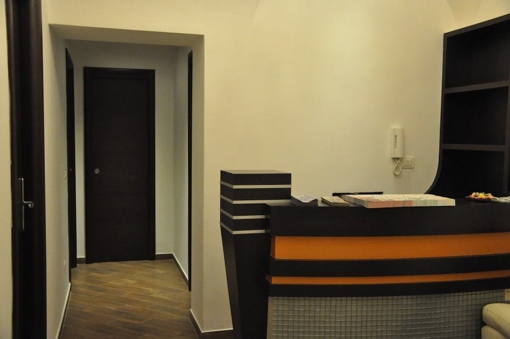 Romangelo 2 Hostel