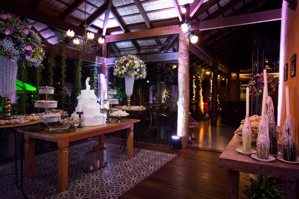 meeting & event spaces