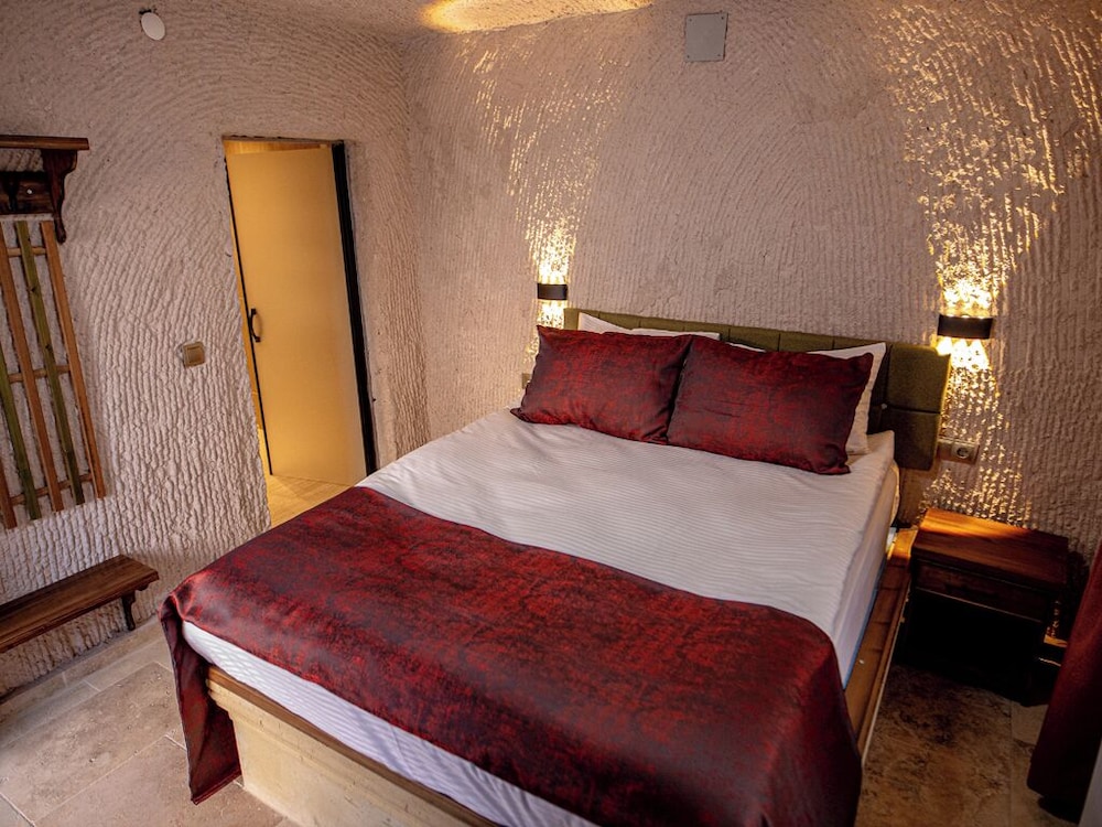 Capavista Cave House