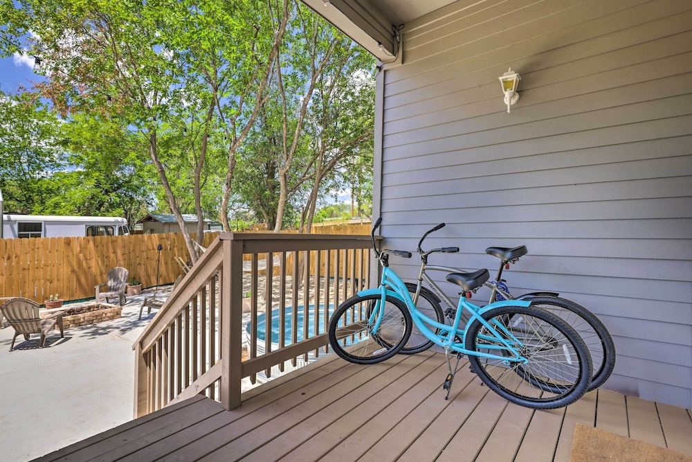Stylish San Antonio Hideaway w/ Cowboy Pool! view 3