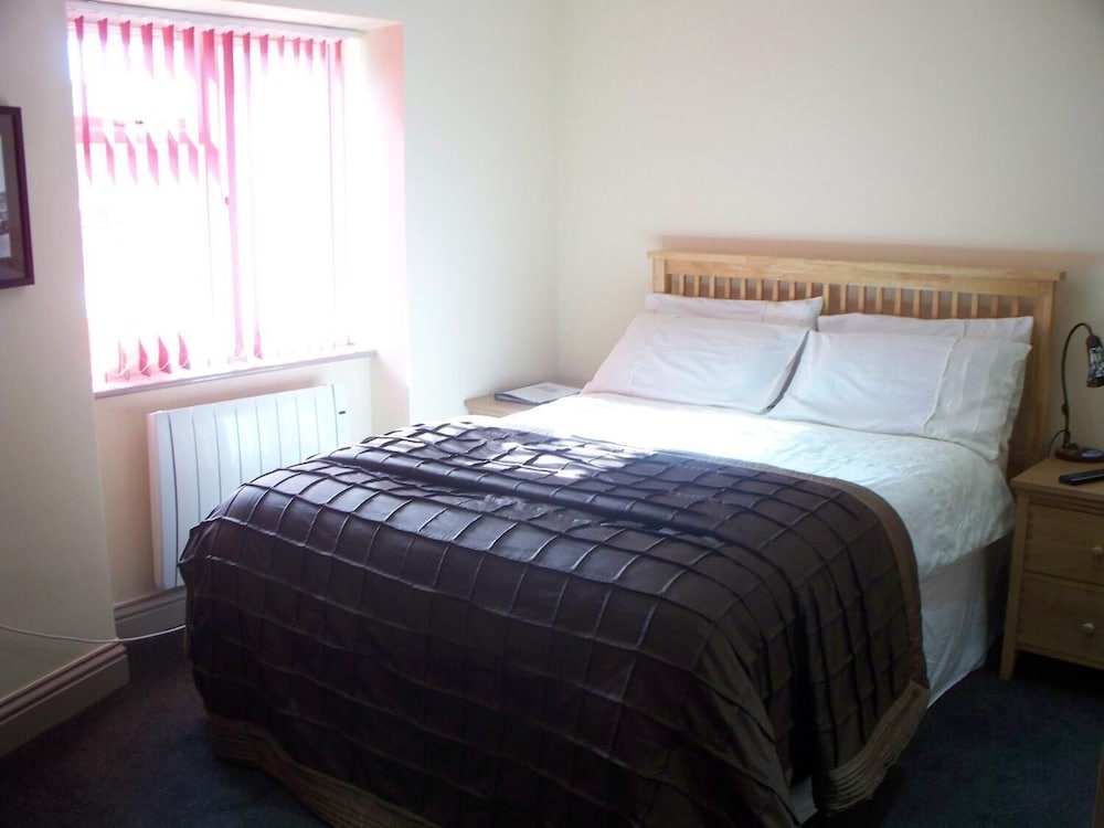 THE HORSESHOE BED AND BREAKFAST