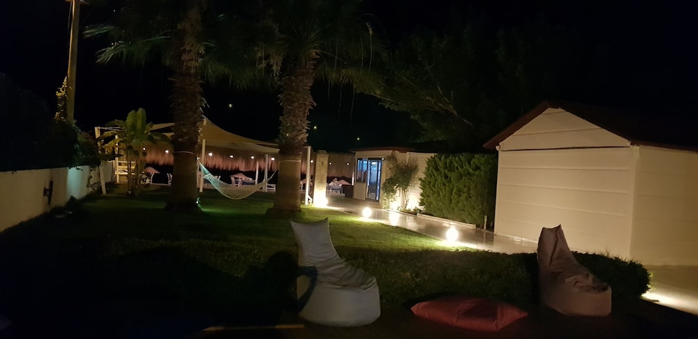 Tasev Apart Hotel