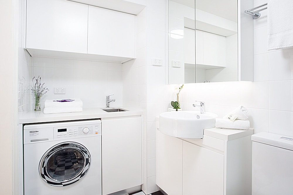 Modern and Cosy Inner West Apartment