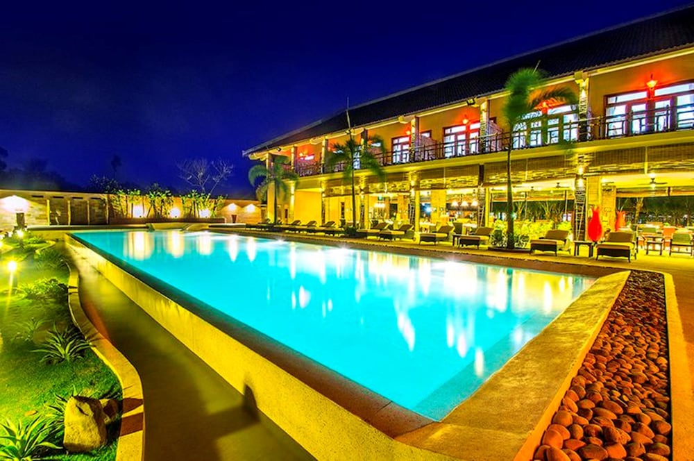 The Island Lodge