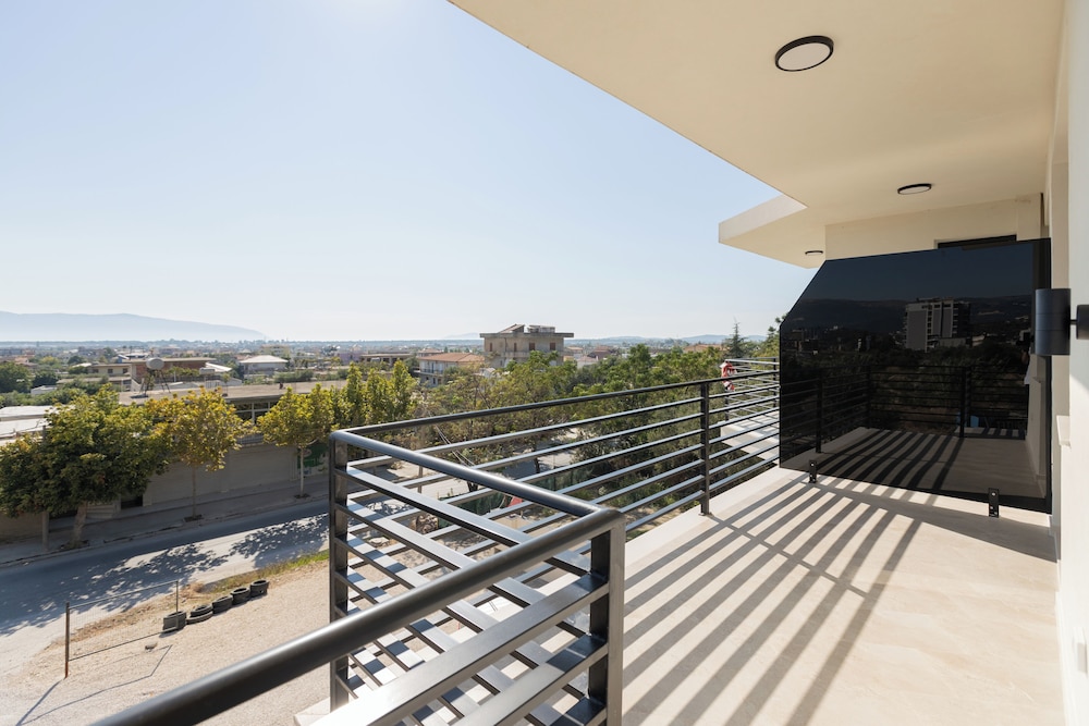 Zani's Villa
