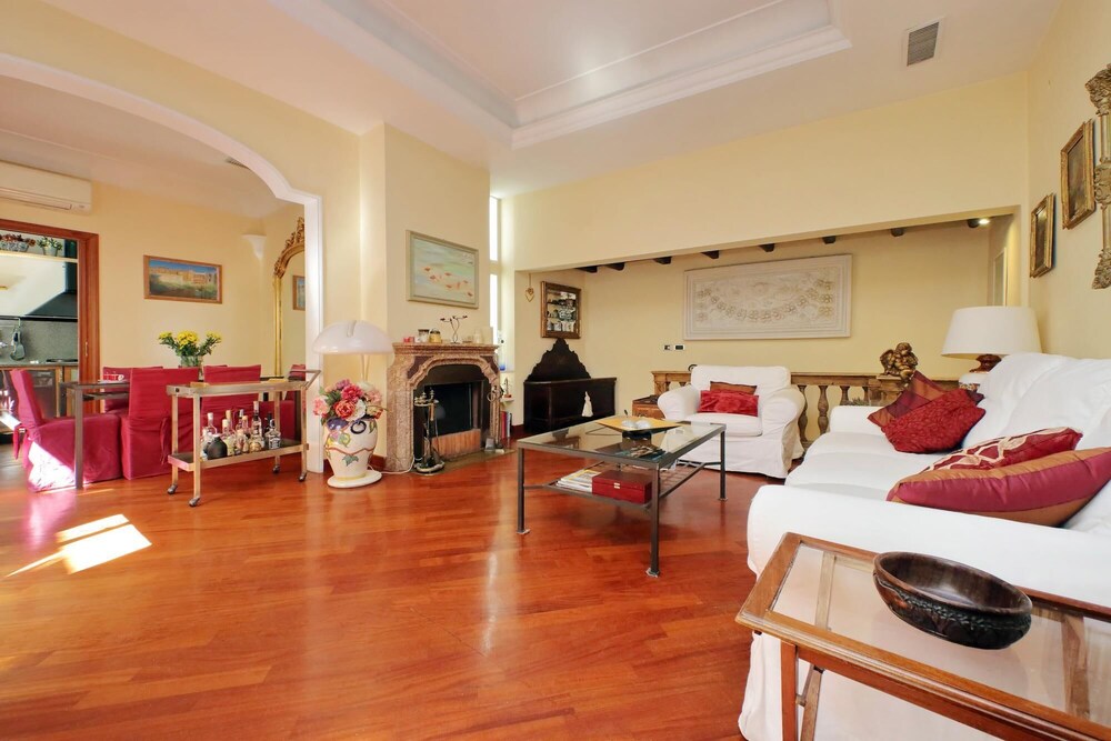4bnb - Luxury Trevi Apartment w Terrace
