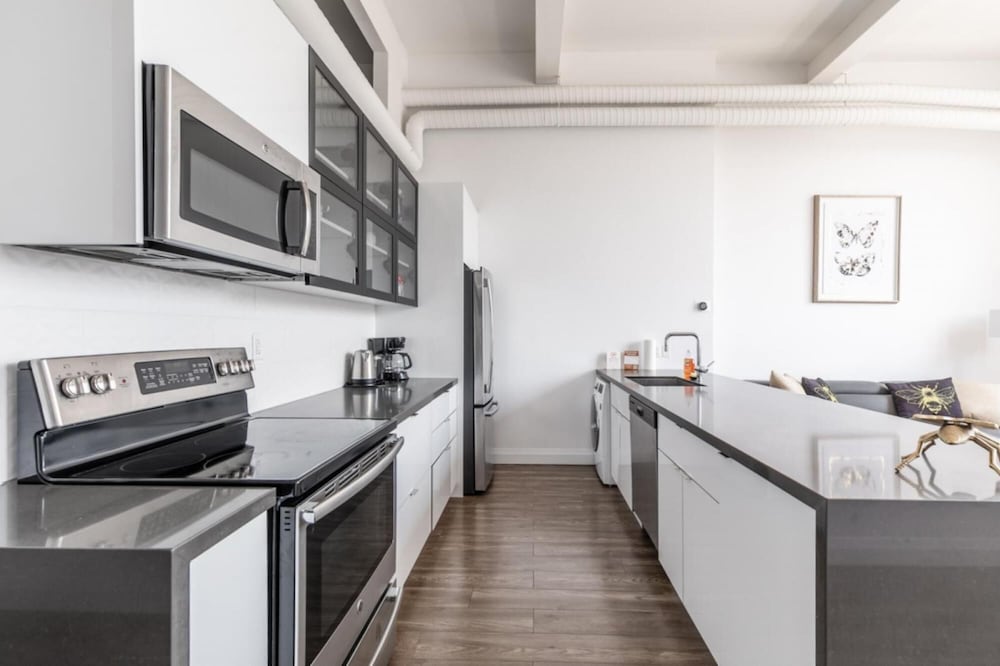 Bee s Loft Free Parking Gym - Image 5