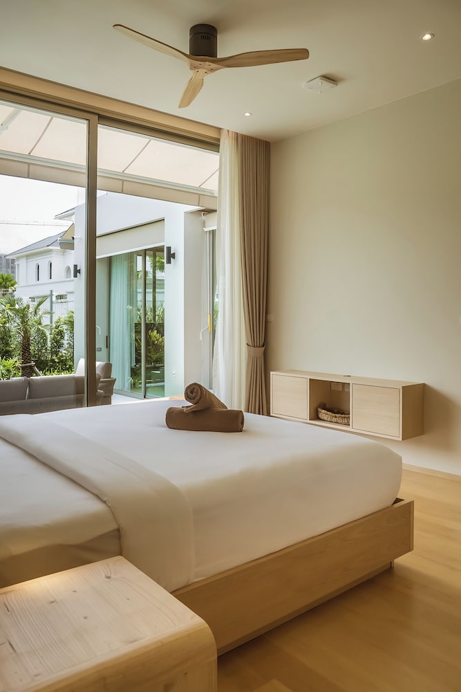 Akal Pool Villa 3BR near Laguna, Bangtao & Beach