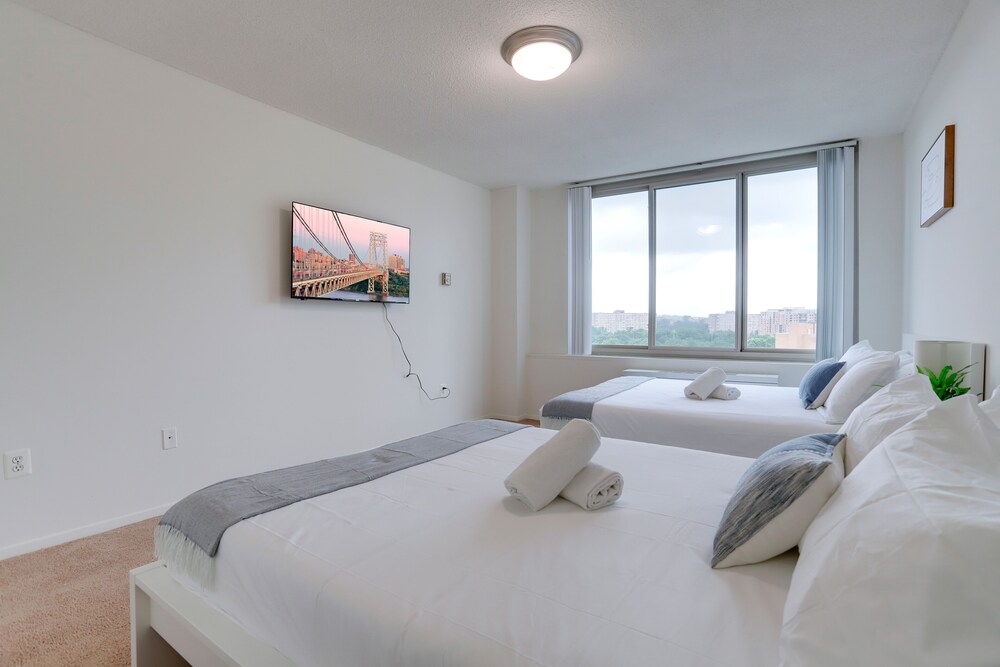 Airport Proximity- Apt in Crystal City
