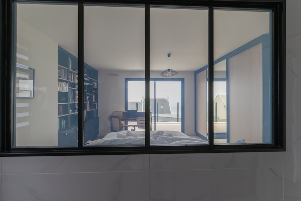Apartment in Porspoder Near Plage du Bourg