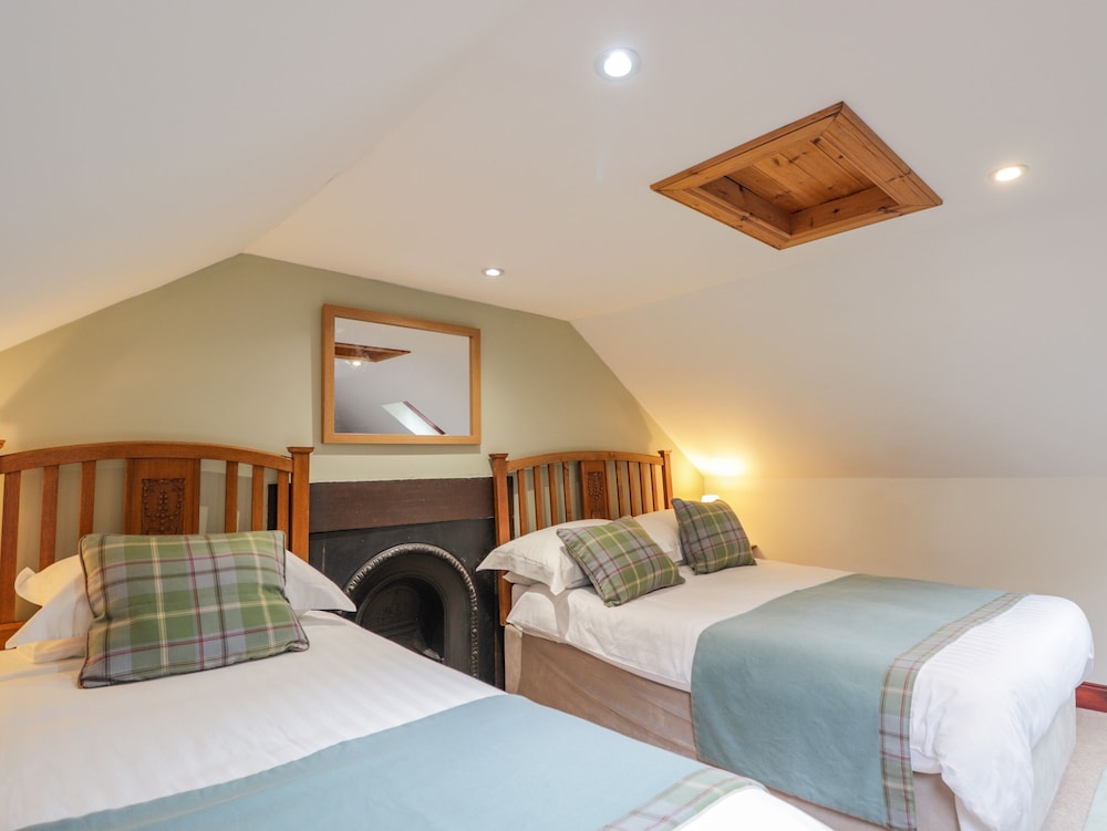 Balloan House