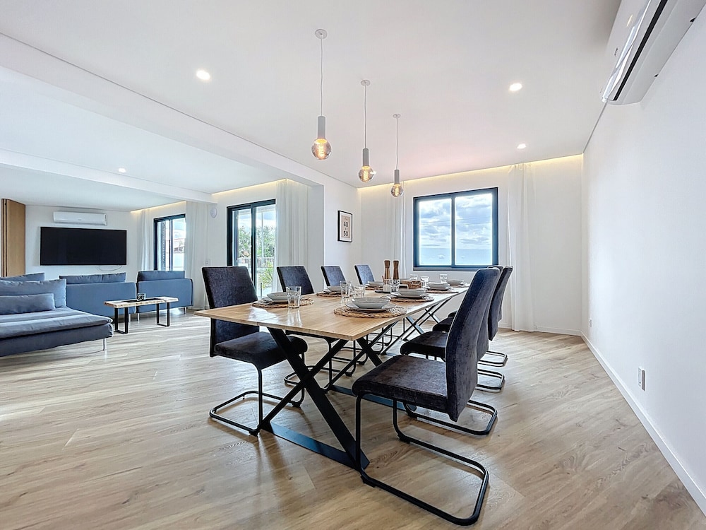 Breeze House 1 by Atlantic Holiday