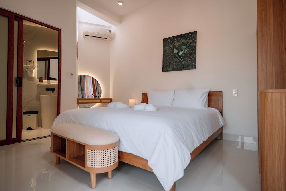 Hue Riverside Villa