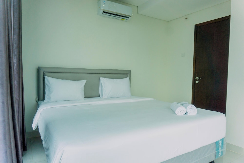 Well Designed 2Br At Brooklyn Alam Sutera Apartment