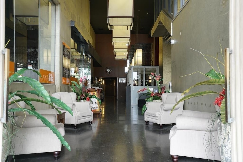 Auckland CBD Modern 2 Bedroom Apartment view 4