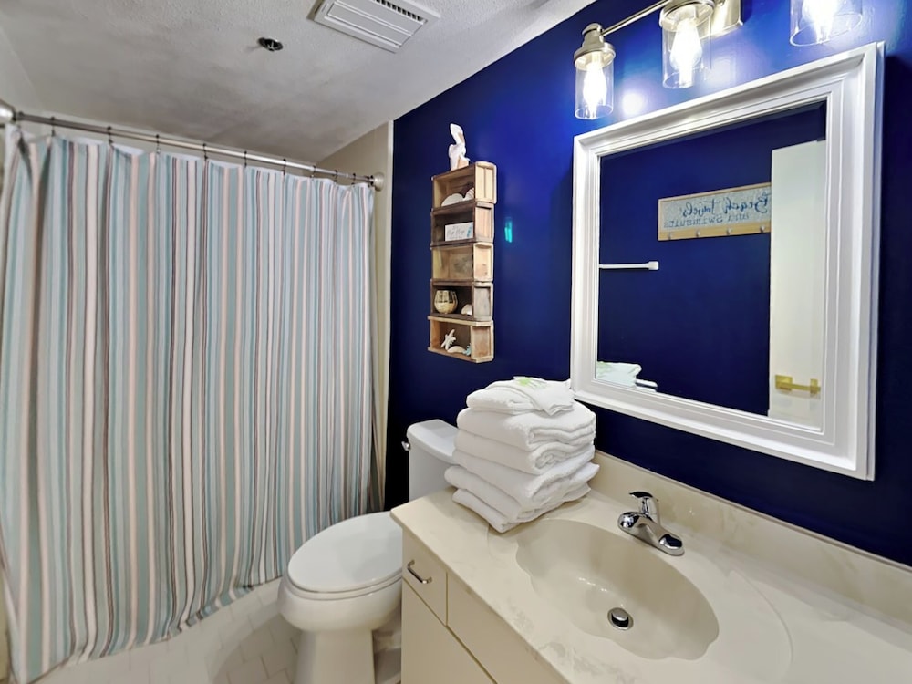Navarre Towers by Southern Vacation Rentals