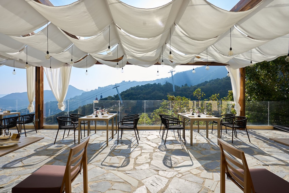 Miyue Shenzhen Tianlu Secret Wild Wizard Holiday Hotel
