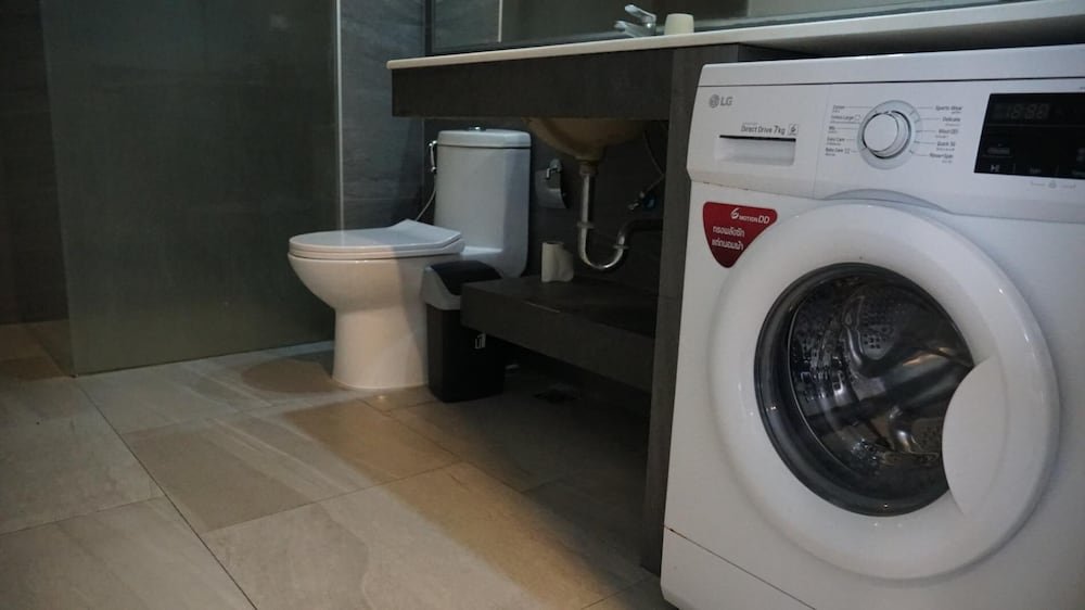 Well located Apt-1BR T2 -421