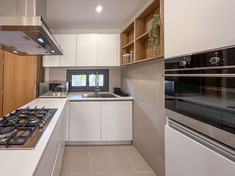 Spectacular Brand new Beach Condo