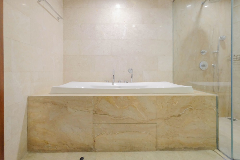 Elegant Earth Tone 3Br At Ciputra World 1 Apartment