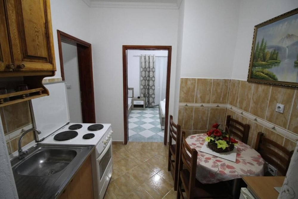 Apartments Cota