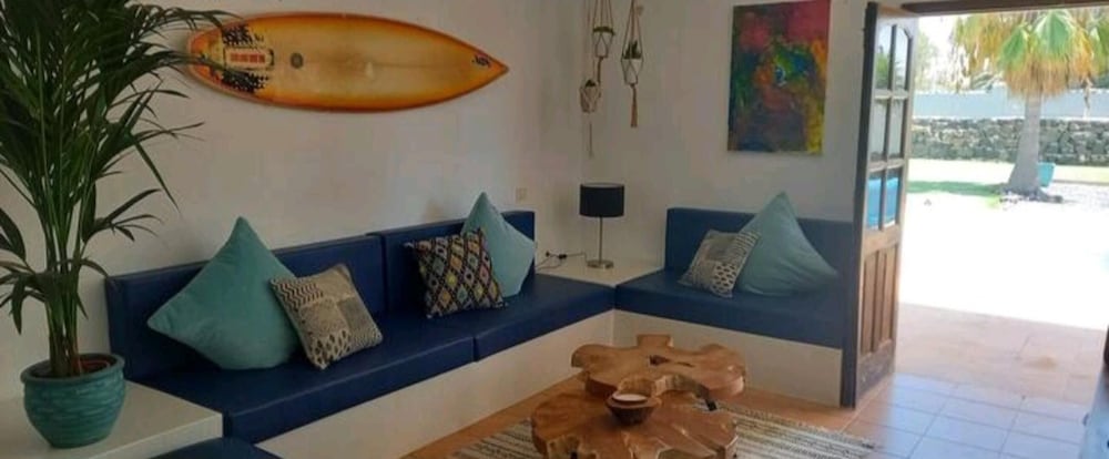 Lajares Villa-sleeps 6-free Parking-playground
