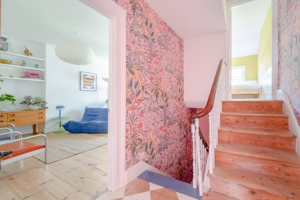 Unique Vintage-style 3BD Flat - Dalston