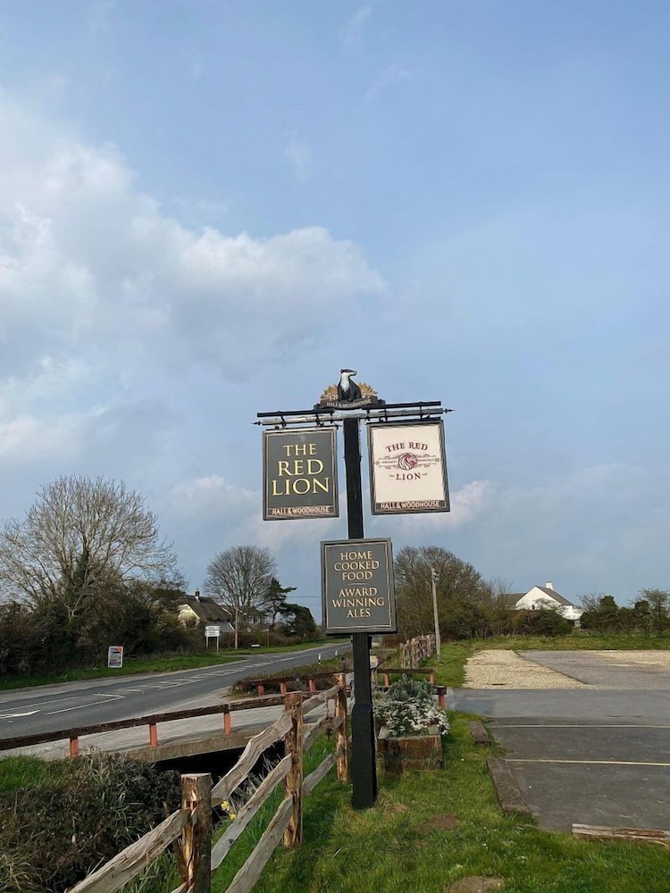The Red Lion