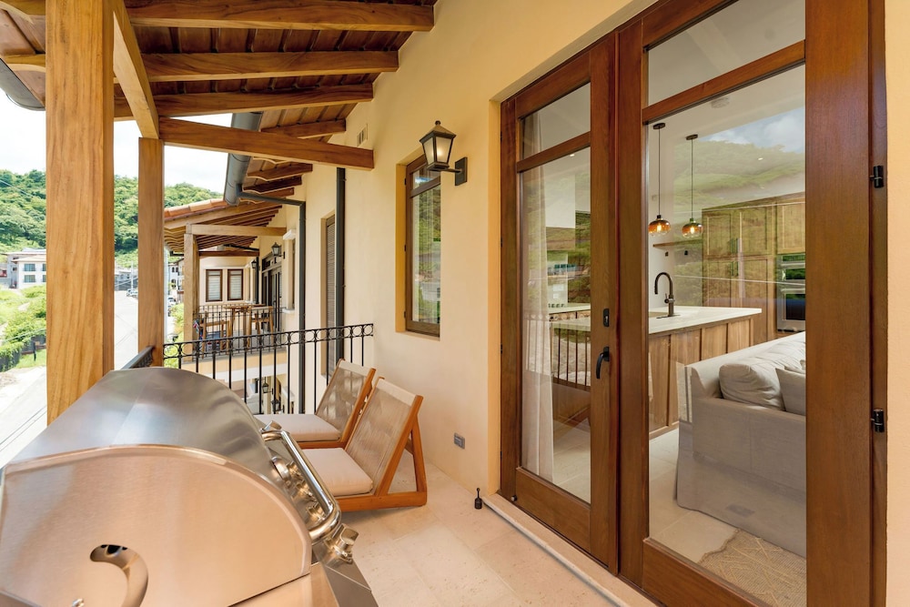 Las Catalinas Doorway