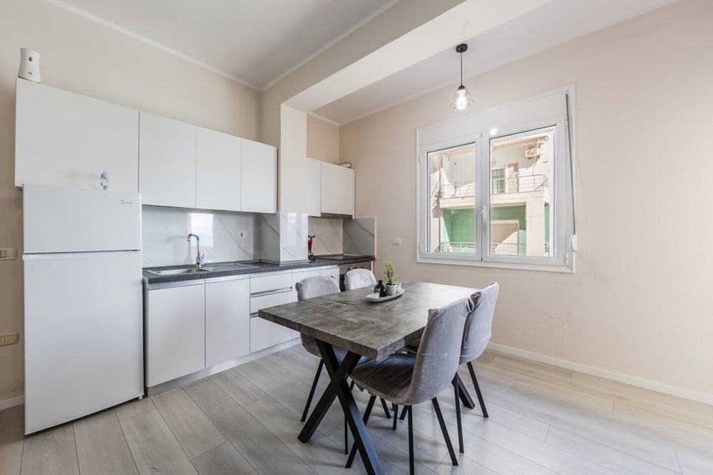 Sun Sea 1BR Apartment