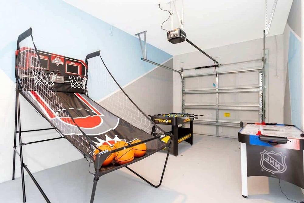 Luxe 5BR Villa Pool Game Room Minutes to Disney