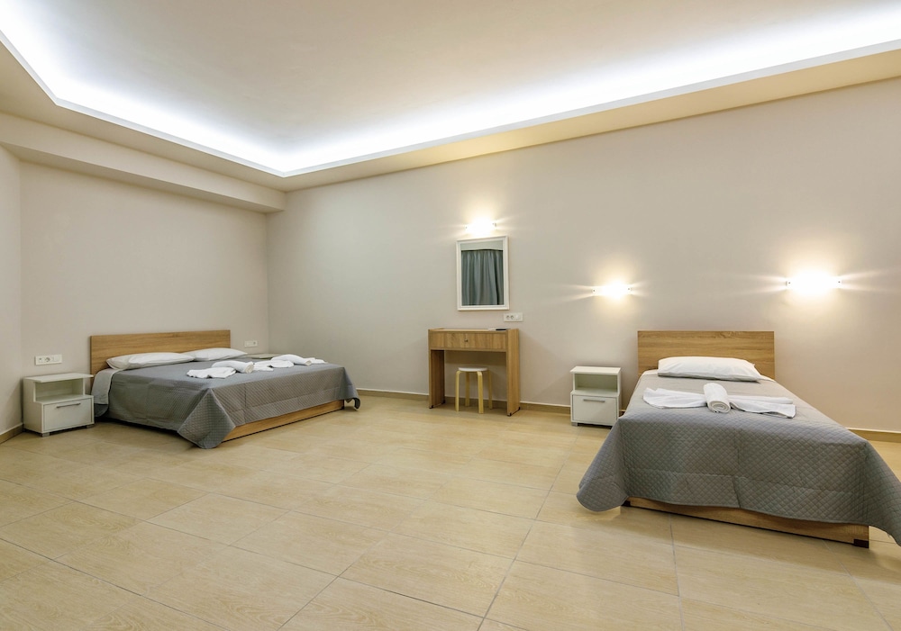 Irene Studios & Apartments
