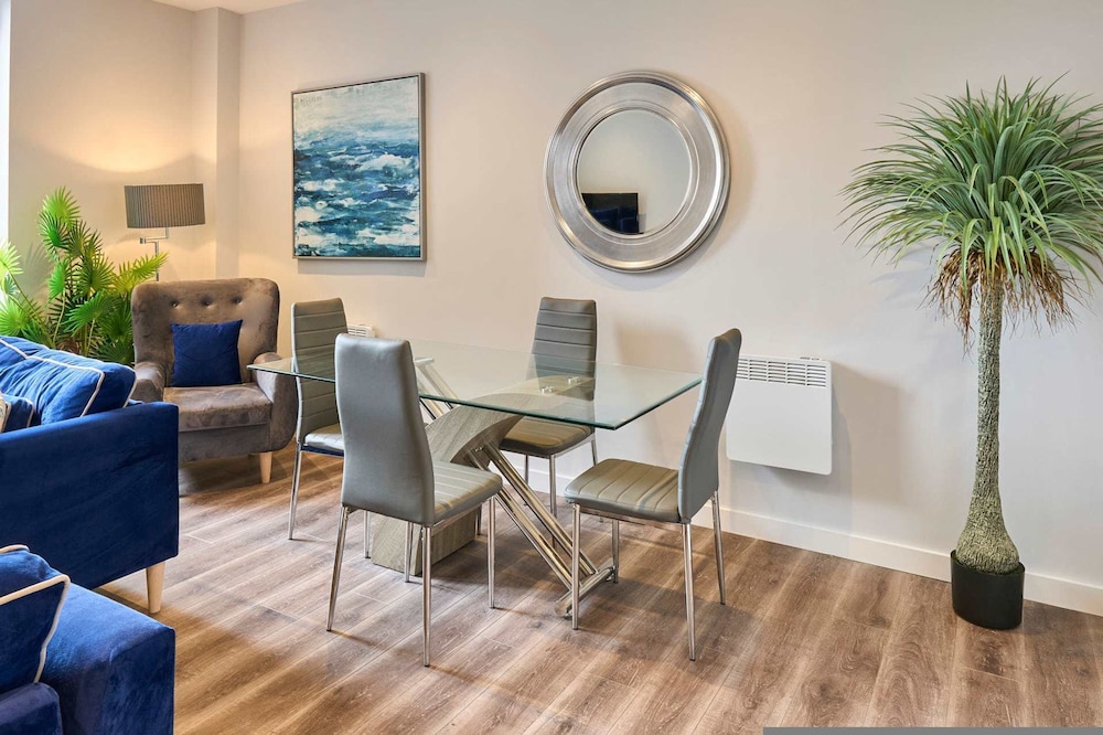 Host Stay Crosby Gardens Apartment