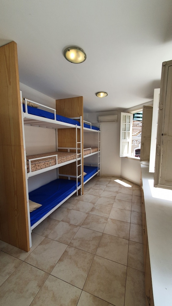 Sangua Urbana - hostel, yoga & meditation
