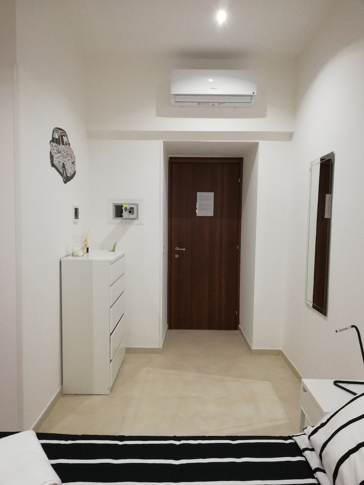Imera Rooms