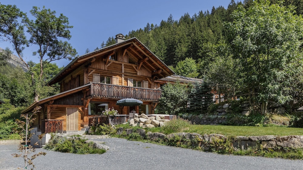 Chalet Scierie - Luxury Chalet With hot tub