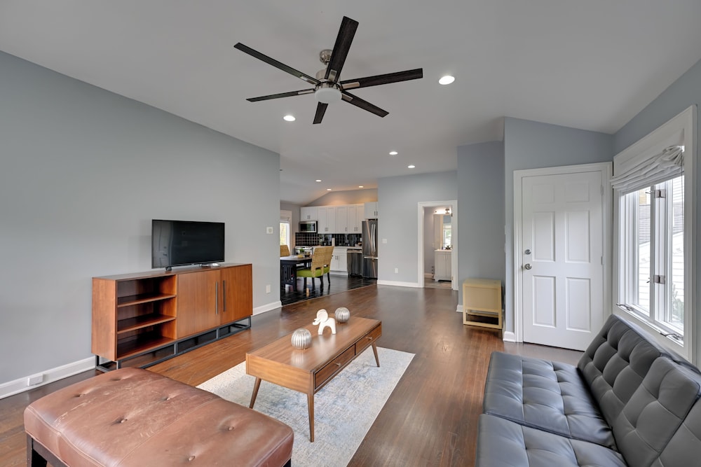 Gold Coast Getaway! Upscale Apt Near New Canaan
